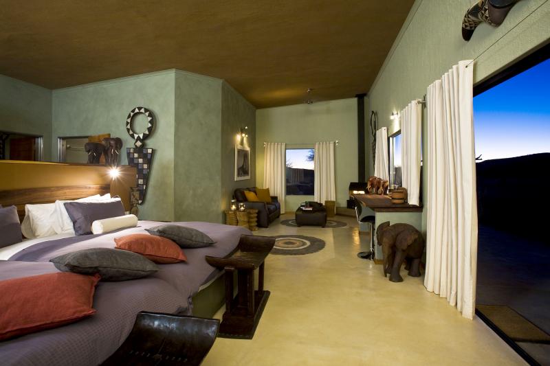 Namibia, Otjiwarongo, Okonjima Bush Camp, Zimmerbeispiel