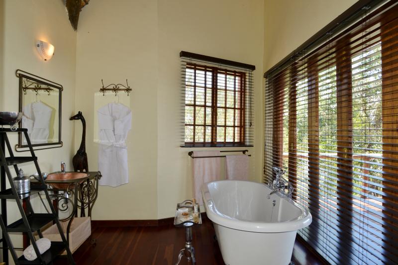 Botswana, Muchenje Safari Lodge, Bad