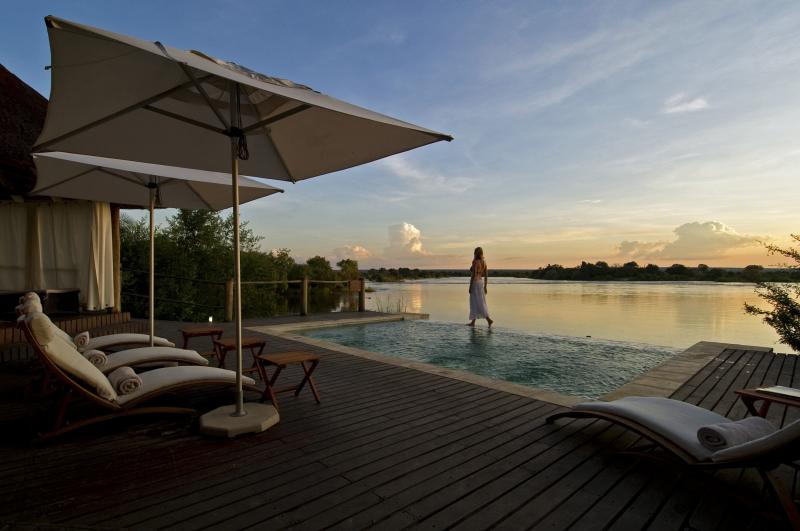 Sambia, Livingstone, Sanctuary Sussi & Chuma Lodge, Pool
