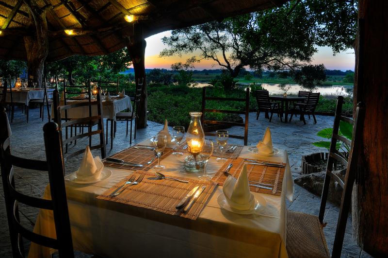 Botswana, Maun, Thamalakane River Lodge, Terrasse