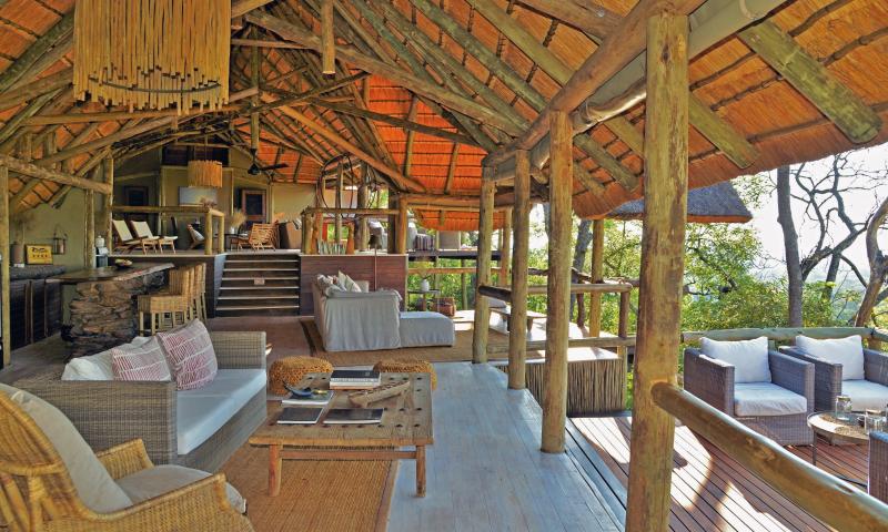 Botswana, Savuti, Ghoha Hills Savuti Lodge, Lounge