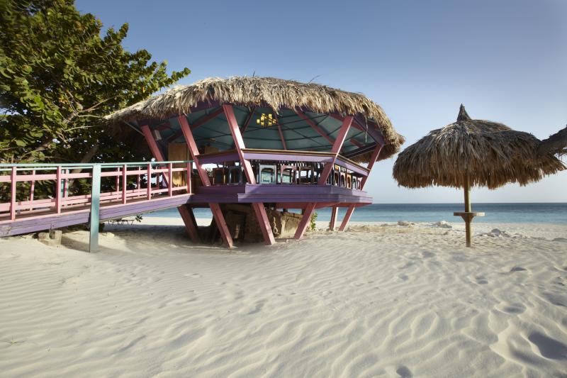 Karibik, Aruba, Oranjestad, Tamarijn Aruba All Inclusive, Bunker Bar