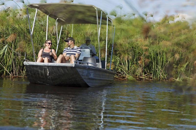 Botswana, Okavango Delta, Camp Okavango, Aktivitäten, Motorbootfahrt