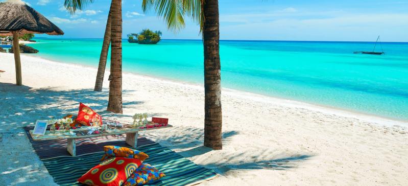 Tansania, Pemba Island, The Aiyana Resort & Spa, Frühstück am Strand
