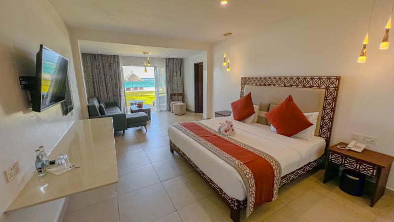 Kenia, Diani Beach, Southern Palms Beach Resort, Zimmerbeispiel Ocean Front Deluxe