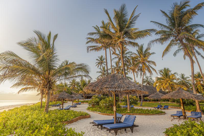 Tansania, South East Coast, Sansibar, Breezes Beach Club, Strand