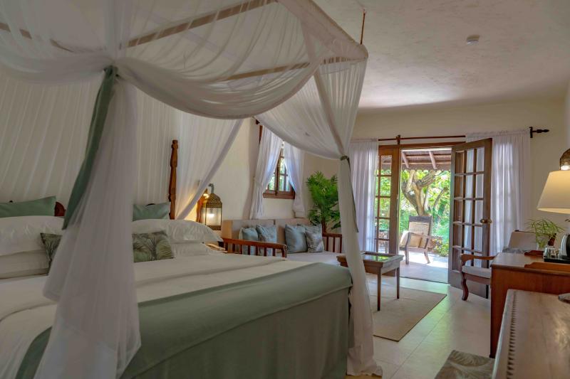 Tansania, South East Coast, Sansibar, Breezes Beach Club, Zimmerbeispiel, Deluxe Room
