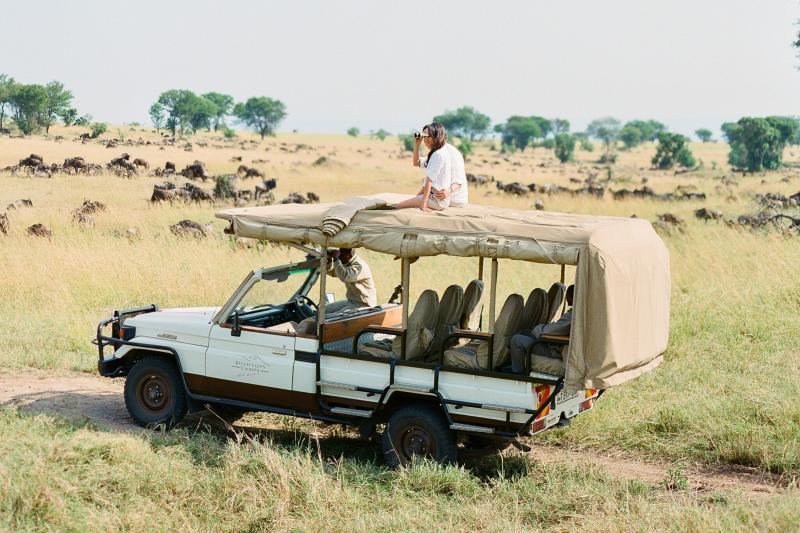 Tansania, Serengeti, Serengeti Bushtops Camp, Safarifahrzeug