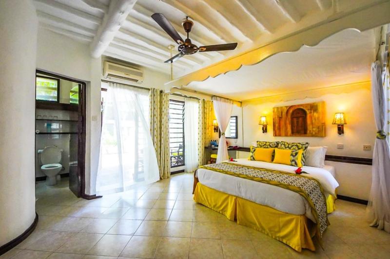 Kenia, Diani Beach, Papillon Lagoon Reef, Zimmerbeispiel Family Room
